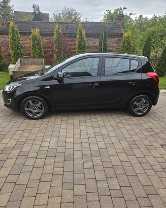 Hyundai i20 cena 21400 przebieg: 110800, rok produkcji 2012 z Nowa Sarzyna małe 172